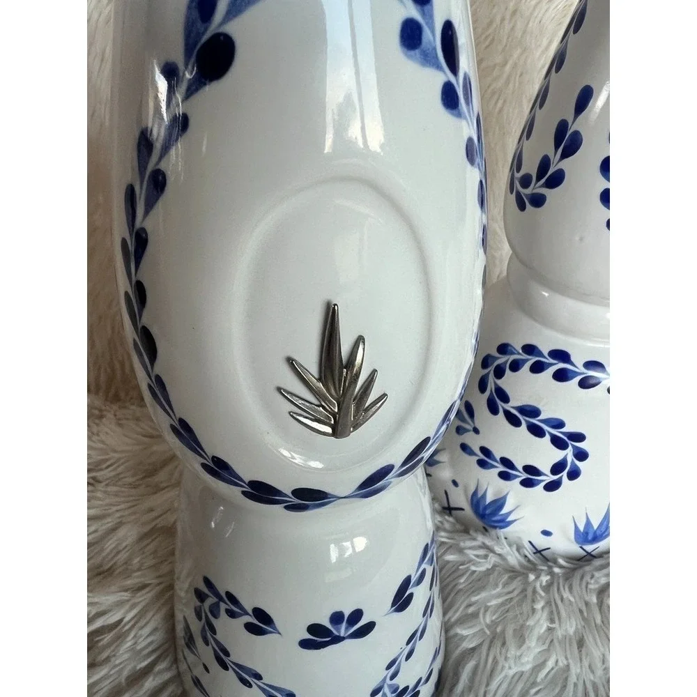 Clase Azul Empty Tequila‎ Bottles Set Hand Painted Ceramic Blue White Decor Bar